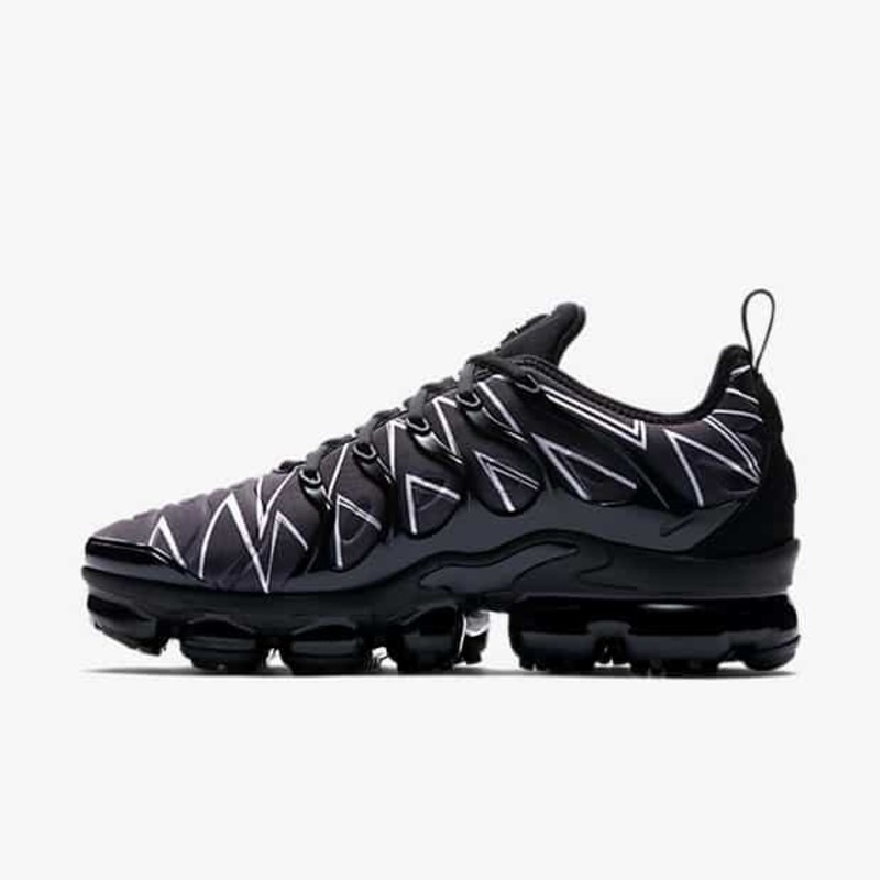 Vapormax plus zig zag release date hotsell
